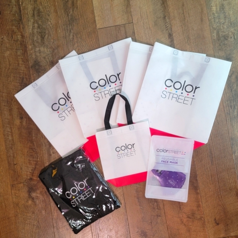 ColorStreet Bags Face Mask